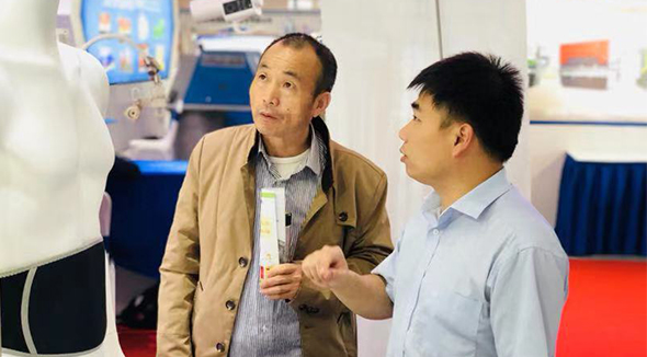 合肥微晶作為安徽企業(yè)代表參加2018世界制造業(yè)大會